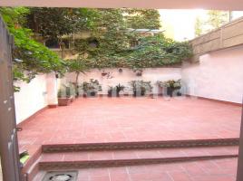 Alquiler estudio, 75 m², cerca de bus y tren