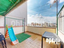  (unifamiliar aïllada), 300 m², près de bus et de train