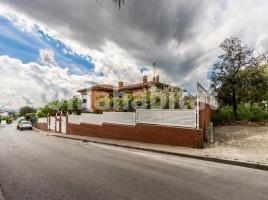 Casa (unifamiliar aislada), 275 m², cerca de bus y tren