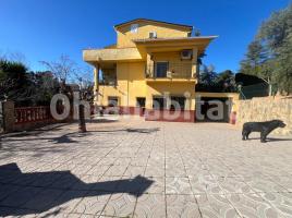 Casa (unifamiliar aïllada), 205 m², prop de bus i tren
