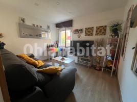 Flat, 70 m², near bus and train