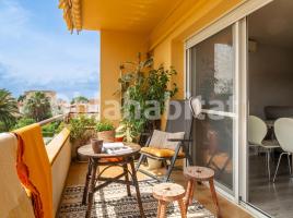 Apartament, 53 m², près de bus et de train