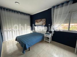Apartament, 63 m², près de bus et de train, presque neuf