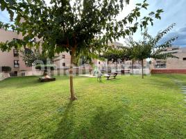 Apartament, 127 m², near bus and train, almost new
