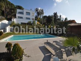 Casa (unifamiliar aislada), 398 m², cerca de bus y tren, seminuevo