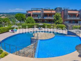 Piso, 69 m², cerca de bus y tren, seminuevo