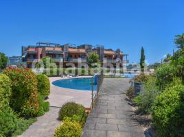 Piso, 69 m², cerca de bus y tren, seminuevo