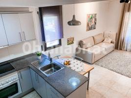 Apartament, 62 m², near bus and train, almost new