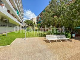 Apartamento, 51 m², cerca de bus y tren