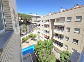 Apartamento, 88 m², cerca de bus y tren, seminuevo, Fenals