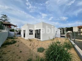  (unifamiliar aïllada), 231.36 m², près de bus et de train
