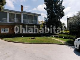  (unifamiliar aïllada), 450 m², près de bus et de train