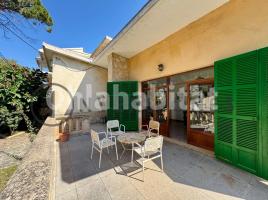 Houses (detached house), 166 m², near bus and train