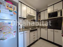 Flat, 85 m², near bus and train