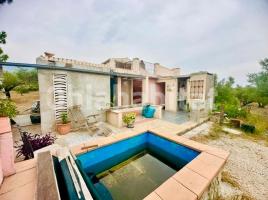Houses (country house), 96 m², near bus and train