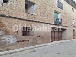 Casa (unifamiliar aislada), 742 m², cerca de bus y tren