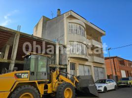  (unifamiliar aïllada), 501 m², près de bus et de train