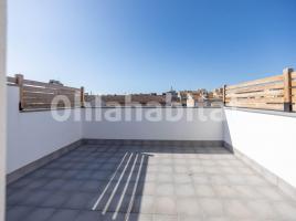 Àtic, 129 m², près de bus et de train, nouveau
