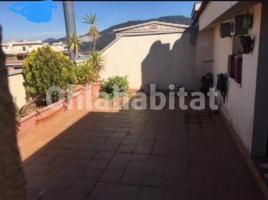 Pis, 91 m², près de bus et de train,  (GURU-GU) 