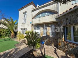 Casa (unifamiliar aïllada), 311 m², prop de bus i tren