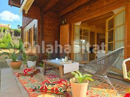  (unifamiliar aïllada), 216 m², près de bus et de train, presque neuf