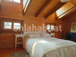  (unifamiliar aïllada), 216 m², près de bus et de train, presque neuf
