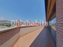 Piso, 72 m², cerca de bus y tren, seminuevo, Sant Joan Despí