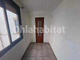 Piso, 71 m², cerca de bus y tren