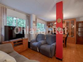 Piso, 82 m², cerca de bus y tren