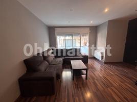 For rent apartament, 113 m², near bus and train, almost new, Horta de Santa Maria 