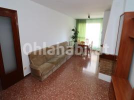 Pis, 136 m², prop de bus i tren