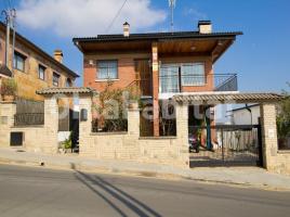 Casa (unifamiliar aislada), 210 m², cerca de bus y tren