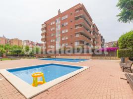 Piso, 90 m², cerca de bus y tren