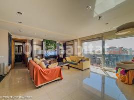 Duplex, 122 m², near bus and train, almost new