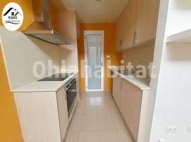 Pis, 35 m², prop de bus i tren