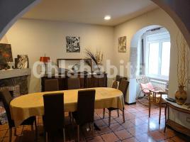 Houses (detached house), 305 m², near bus and train
