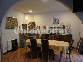 Houses (detached house), 305 m², near bus and train