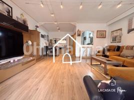 Flat, 118 m², near bus and train