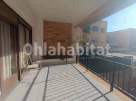 Pis, 180 m², prop de bus i tren