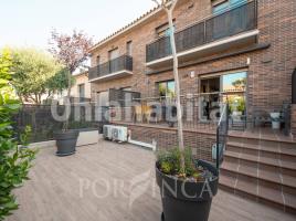 Casa (unifamiliar adosada), 126 m², cerca de bus y tren, seminuevo