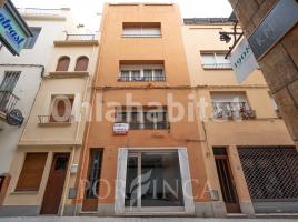 Casa (unifamiliar adosada), 324 m², cerca de bus y tren