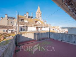 Casa (unifamiliar adosada), 324 m², cerca de bus y tren