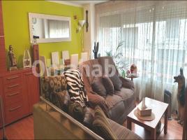 Pis, 210 m², prop de bus i tren