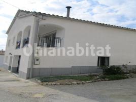 For rent Houses (detached house), 130 m², near bus and train