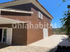 Houses (detached house), 318 m², near bus and train, almost new