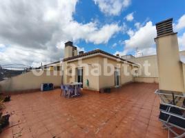 Piso, 67 m², cerca de bus y tren, seminuevo
