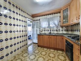 Piso, 79 m², cerca de bus y tren