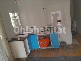 Piso, 54 m², cerca de bus y tren