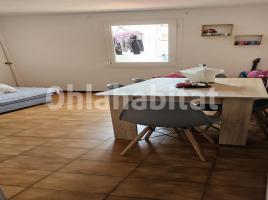 Pis, 52 m², prop de bus i tren