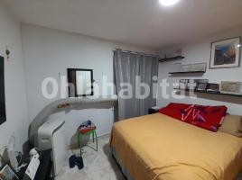 Pis, 59 m², prop de bus i tren
